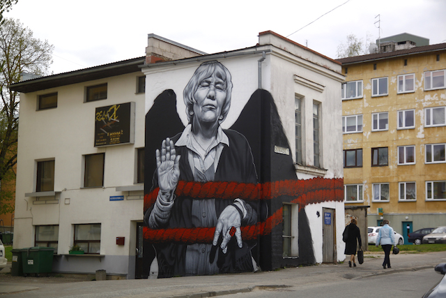 Ms. Reet by MTO, from the 2014 Stencibility festival. Photo by Sirla.